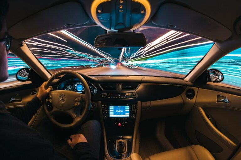 Image 1 Autonomous drivers need autonomous roads systems scaled