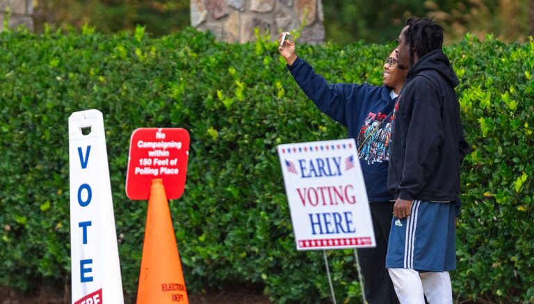 voters selfie thumb